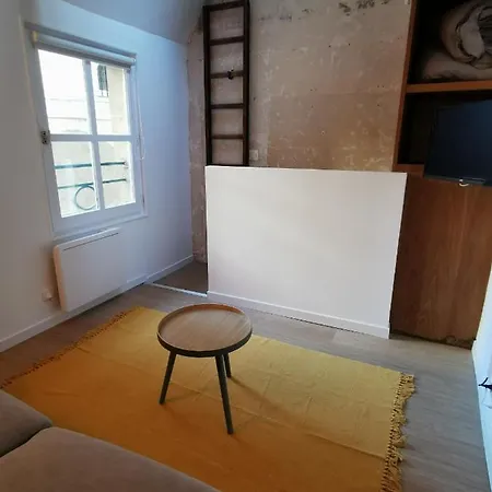 En Duplex Dans Un Particulier Апартаменты Кан